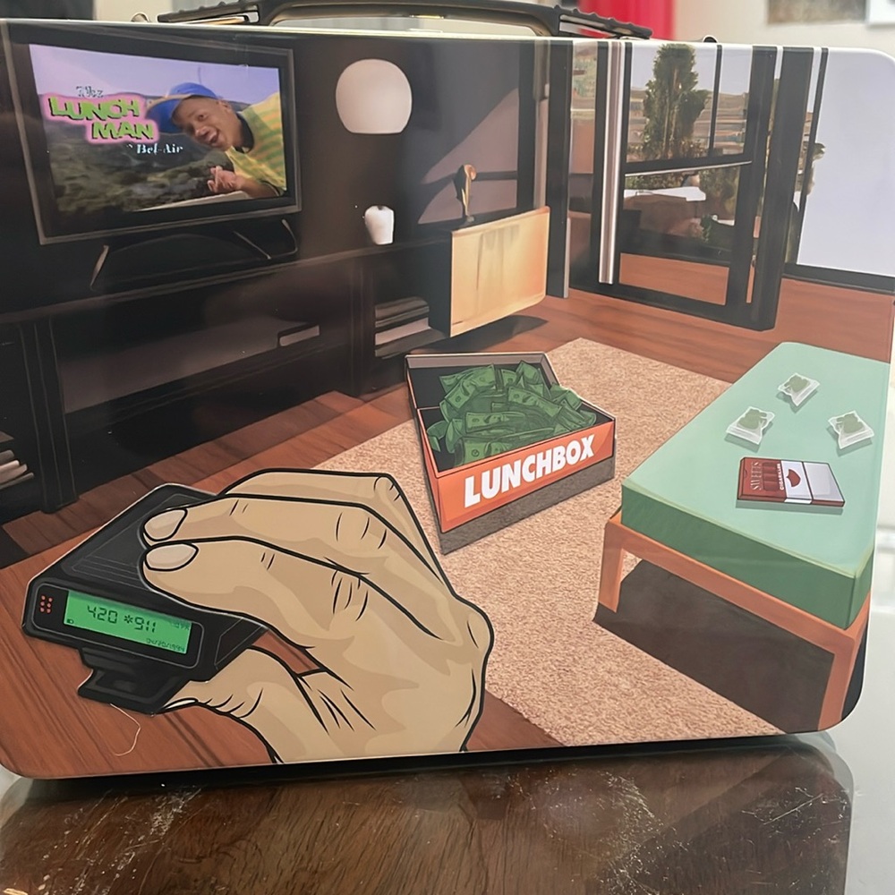 Lunchbox - Picture 1 of 3